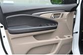 Thumbnail of 2022 Platinum White Pearl Honda Pilot