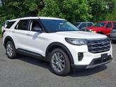Photo of 2025 Star White Metallic Tri-Coat Ford Explorer