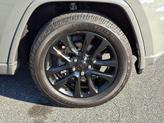 Thumbnail of 2020 Diamond Black Crystal Pearlcoat Jeep Grand Cherokee