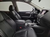 Thumbnail of 2017 Magnetic Black Metallic Nissan Pathfinder