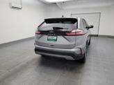Thumbnail of 2022 Iconic Silver Metallic Ford Edge