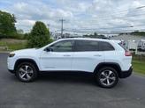 Thumbnail of 2022 Bright White Clearcoat Jeep Cherokee