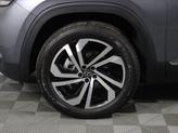 Thumbnail of 2022 Platinum Gray Metallic Volkswagen Atlas