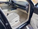 Thumbnail of 2019 Orca Black Metallic Audi Q7