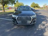 Thumbnail of 2019 Orca Black Metallic Audi Q7