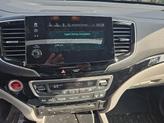 Thumbnail of 2019 Lunar Silver Metallic Honda Pilot