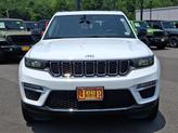 Thumbnail of 2022 Bright White Clearcoat Jeep Grand Cherokee