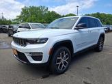 Thumbnail of 2025 Bright White Clearcoat Jeep Grand Cherokee