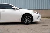 Thumbnail of 2017 White Lexus ES 350