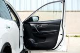 Thumbnail of 2020 Glacier White Nissan Rogue