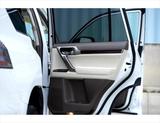 Thumbnail of 2018 White Lexus GX 460