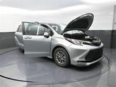 Thumbnail of 2023 Celestial Silver Metallic Toyota Sienna