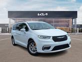 Photo of 2022 Bright White Clearcoat Chrysler Pacifica