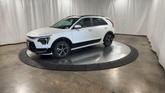 Thumbnail of 2025 Snow White Pearl Kia Niro