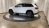 Thumbnail of 2019 Bright White Clearcoat Jeep Grand Cherokee