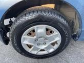 Thumbnail of 2006 Alabaster Silver Metallic Honda Element