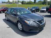 Thumbnail of 2017 Storm Blue Nissan Altima