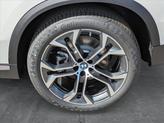 Thumbnail of 2025 Mineral White Metallic BMW X5