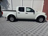 Thumbnail of 2021 Glacier White Nissan Frontier