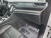 Thumbnail of 2022 Bright White Clearcoat Jeep Grand Cherokee