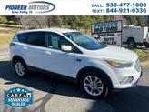 Photo of 2017 White Ford Escape