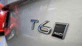 Thumbnail of 2016 Luminous Sand Metallic Volvo XC90