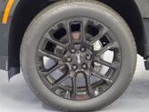 Thumbnail of 2025 Onyx Black GMC Yukon