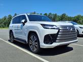 Photo of 2025 Pear Lexus LX 600