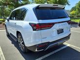 Thumbnail of 2025 Pear Lexus LX 600