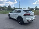 Thumbnail of 2021 Pure White Volkswagen Atlas Cross Sport
