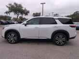 Thumbnail of 2025 Everest White Pearl Tricoat Nissan Pathfinder