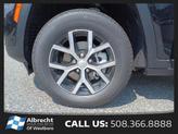 Thumbnail of 2025 Diamond Black Crystal Pearlcoat Jeep Grand Cherokee