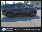 Thumbnail of 2025 Diamond Black Crystal Pearlcoat Jeep Grand Cherokee L