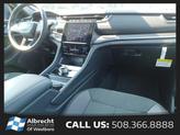 Thumbnail of 2025 Diamond Black Crystal Pearlcoat Jeep Grand Cherokee L