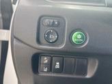 Thumbnail of 2022 Platinum White Honda Pilot