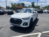 Thumbnail of 2022 Glacier White Metallic Audi Q5