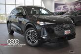 Photo of 2025 Mythos Black Metallic Audi Q5