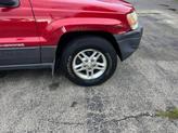 Thumbnail of 2004 Red Jeep Grand Cherokee