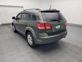 Thumbnail of 2017 Verde Oliva (Olive Green) Dodge Journey