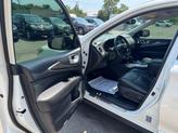 Thumbnail of 2019 Majestic White INFINITI QX60