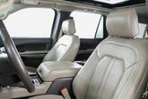 Thumbnail of 2019 White Platinum Metallic Tri-Coat Ford Expedition Max