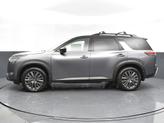 Thumbnail of 2025 2t Gun Blk Roof Nissan Pathfinder