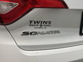 Thumbnail of 2017 White Hyundai SONATA