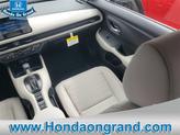 Thumbnail of 2026 Platinum White Pearl Honda HR-V
