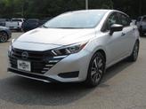 Photo of 2023 Brilliant Silver Metallic Nissan Versa