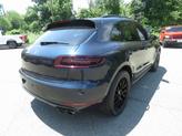 Thumbnail of 2018 Night Blue Metallic Porsche Macan