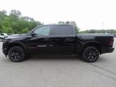 Thumbnail of 2022 Diamond Black Crystal Pearlcoat RAM 1500