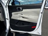 Thumbnail of 2023 Glacial White Pearl Kia Sorento