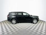 Thumbnail of 2022 Diamond Black Jeep Grand Cherokee L