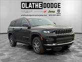 Thumbnail of 2025 Diamond Black Crystal Pearlcoat Jeep Grand Cherokee L